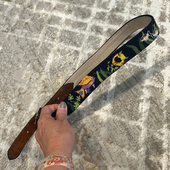 TROPICAL FISH EMBROIDERED BELT - Picture 1 of 5